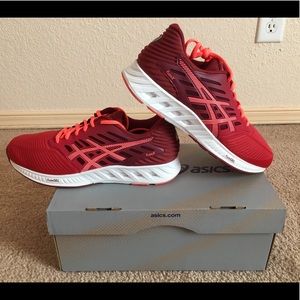 Red Asics FuzeGel size 8